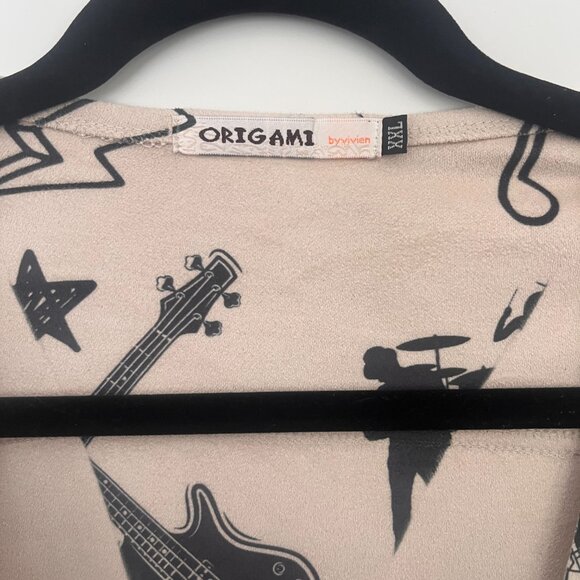 Origami Kimono Style Robe Jacket - Picture 4 of 4